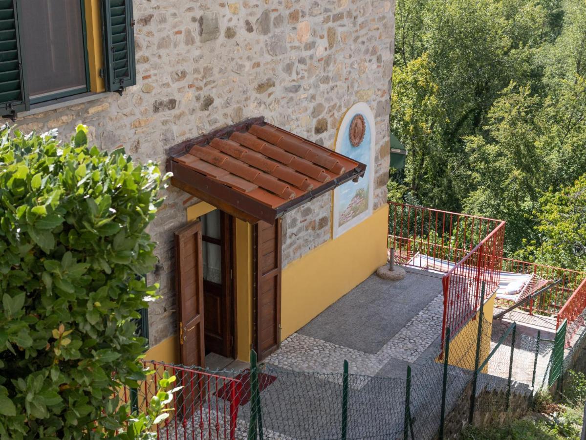 Deliziosa Casetta Sull'Appennino Toscano Montefegatesi Bagian luar foto
