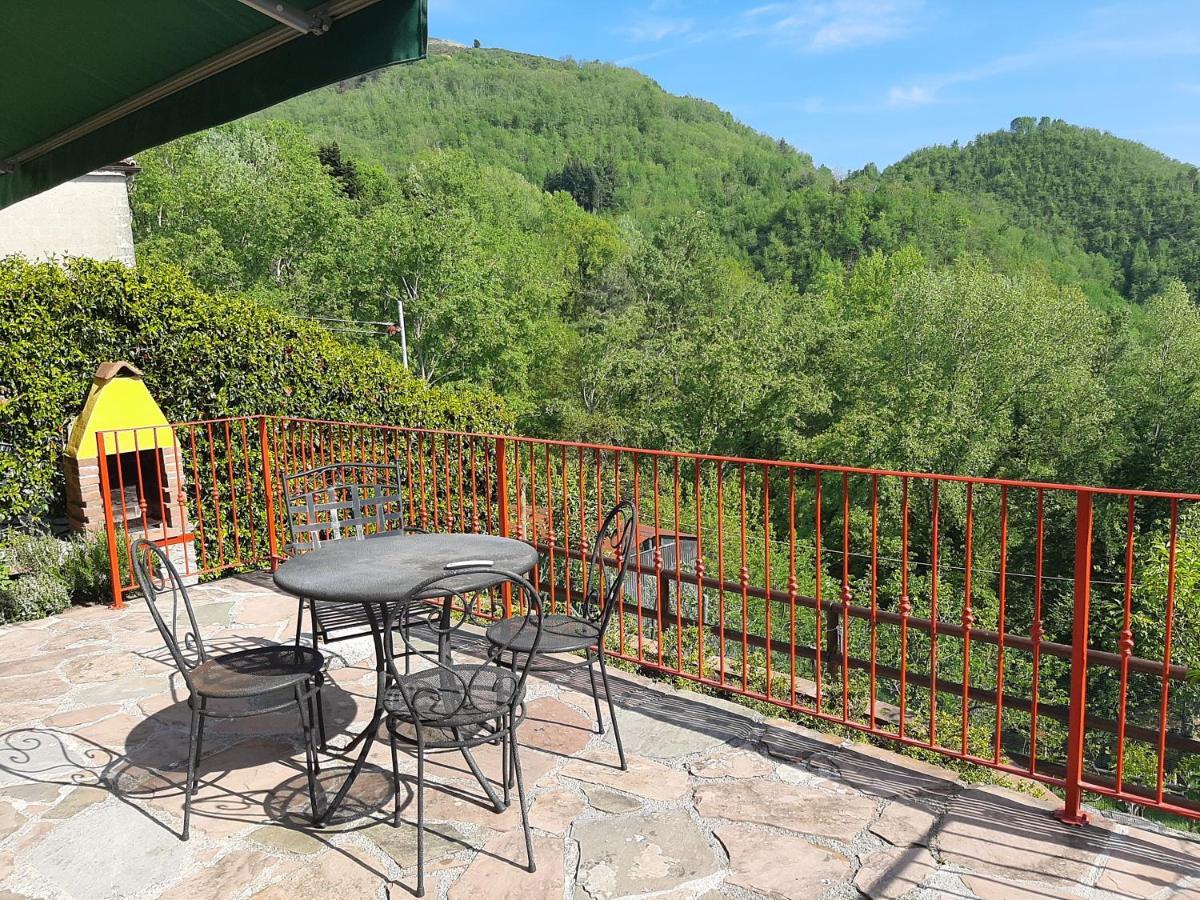 Deliziosa Casetta Sull'Appennino Toscano Montefegatesi Bagian luar foto