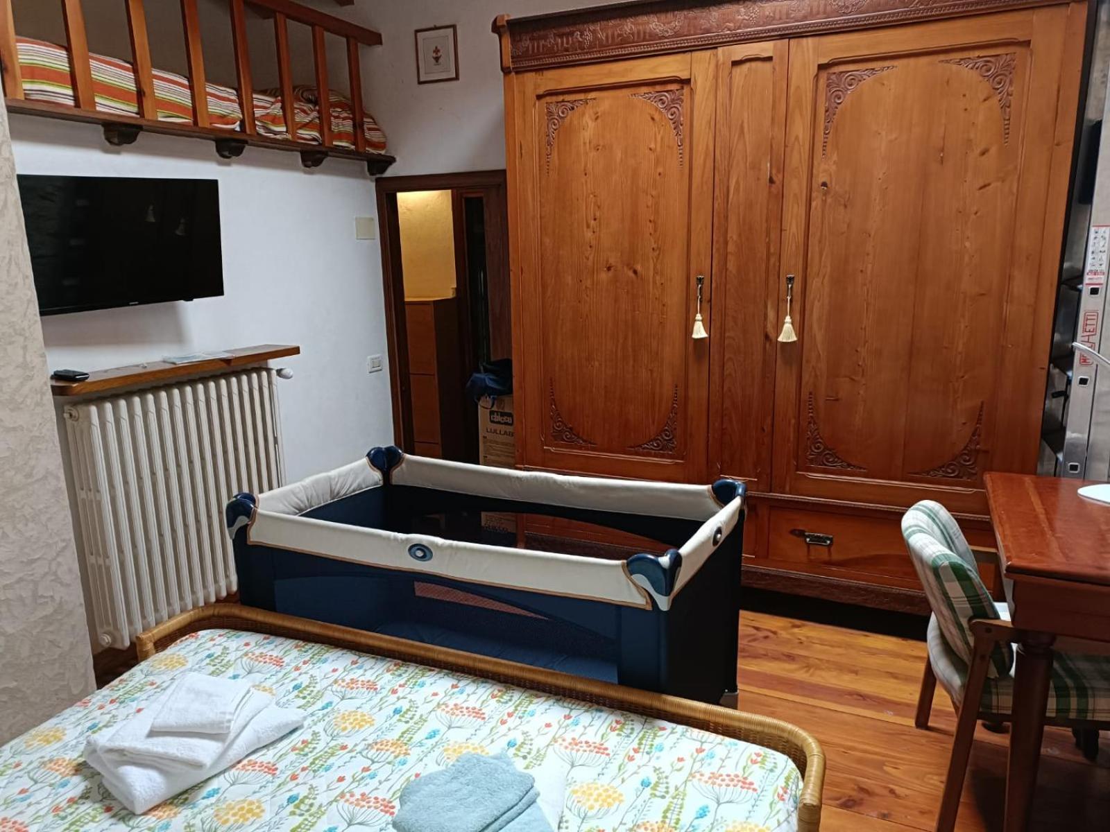 Deliziosa Casetta Sull'Appennino Toscano Montefegatesi Bagian luar foto